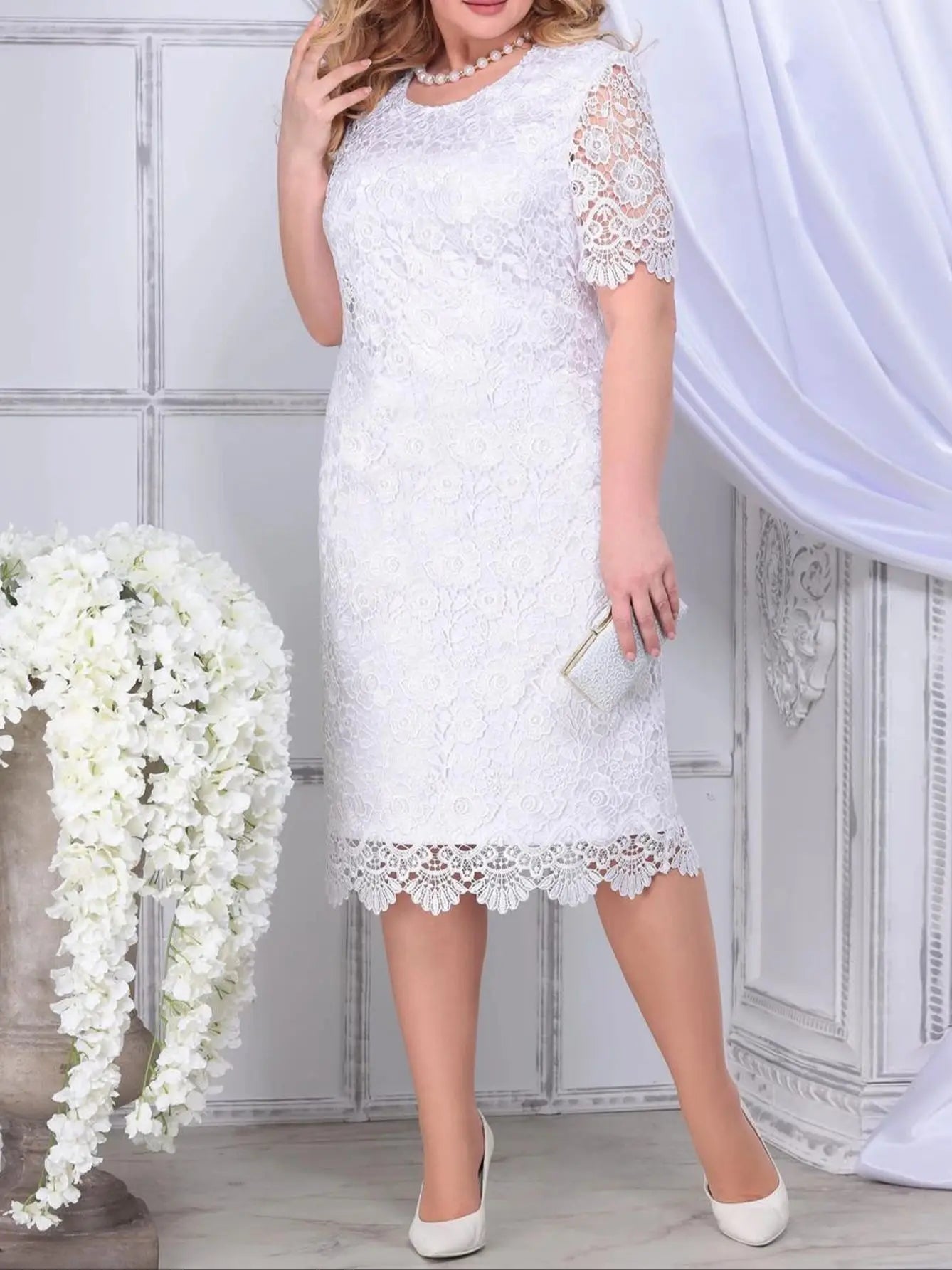 Vestido Midi Feminino Bordado Floral Plus Size