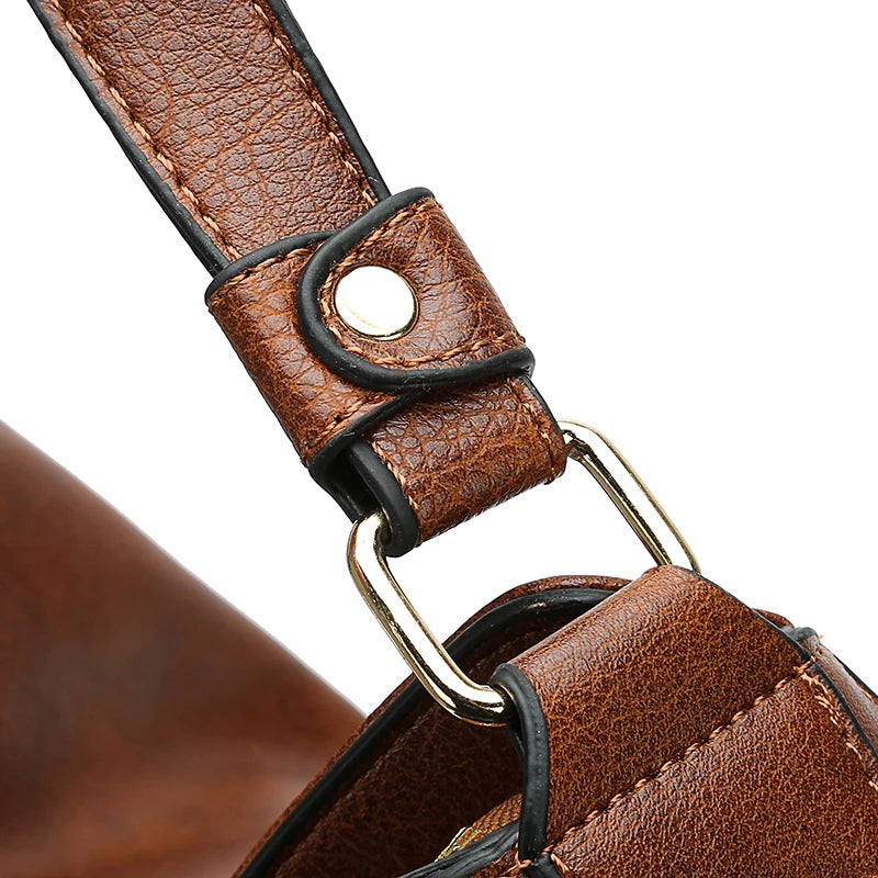 Bolsa Hobo em Couro