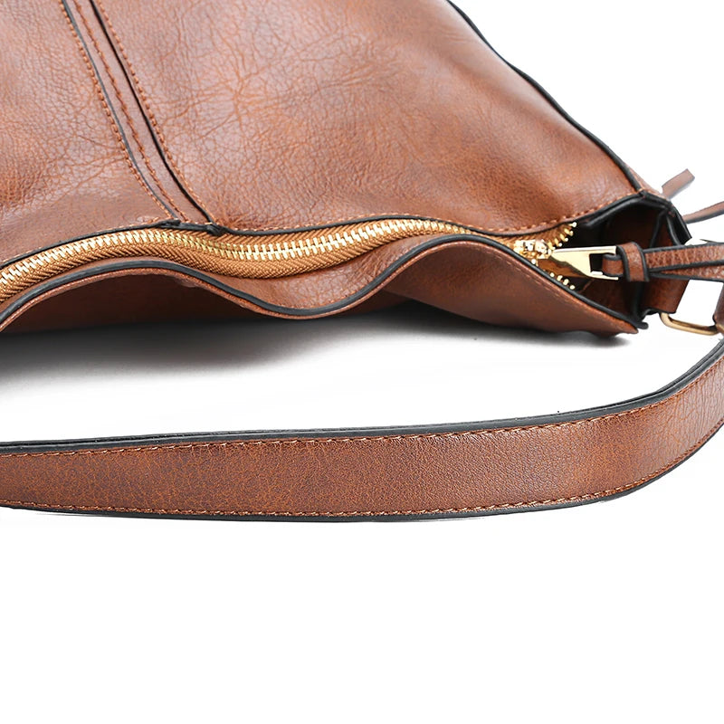 Bolsa Hobo em Couro