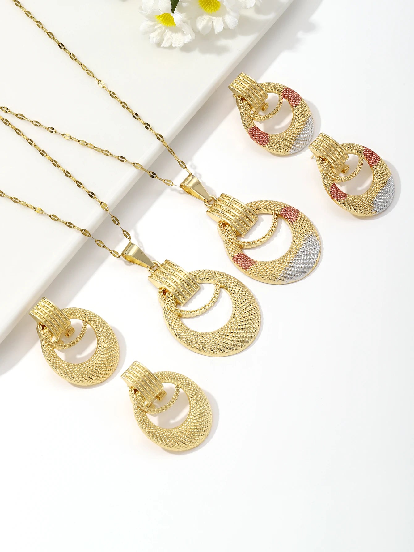 Conjunto Colar e Brincos