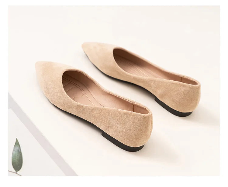 Tênis Feminino Casual com Bico Fino