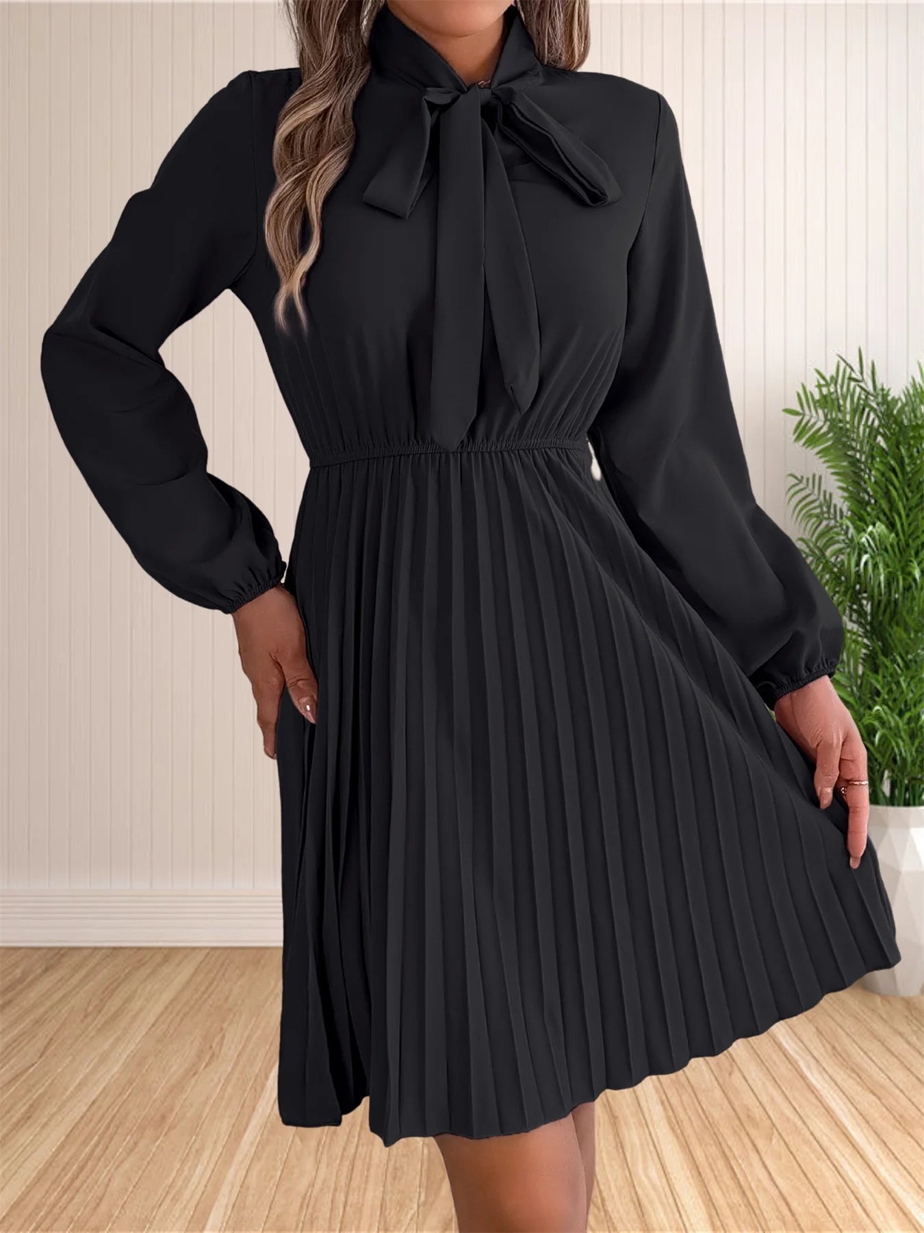 Vestido Feminino Longo de Manga Comprida com Decote V