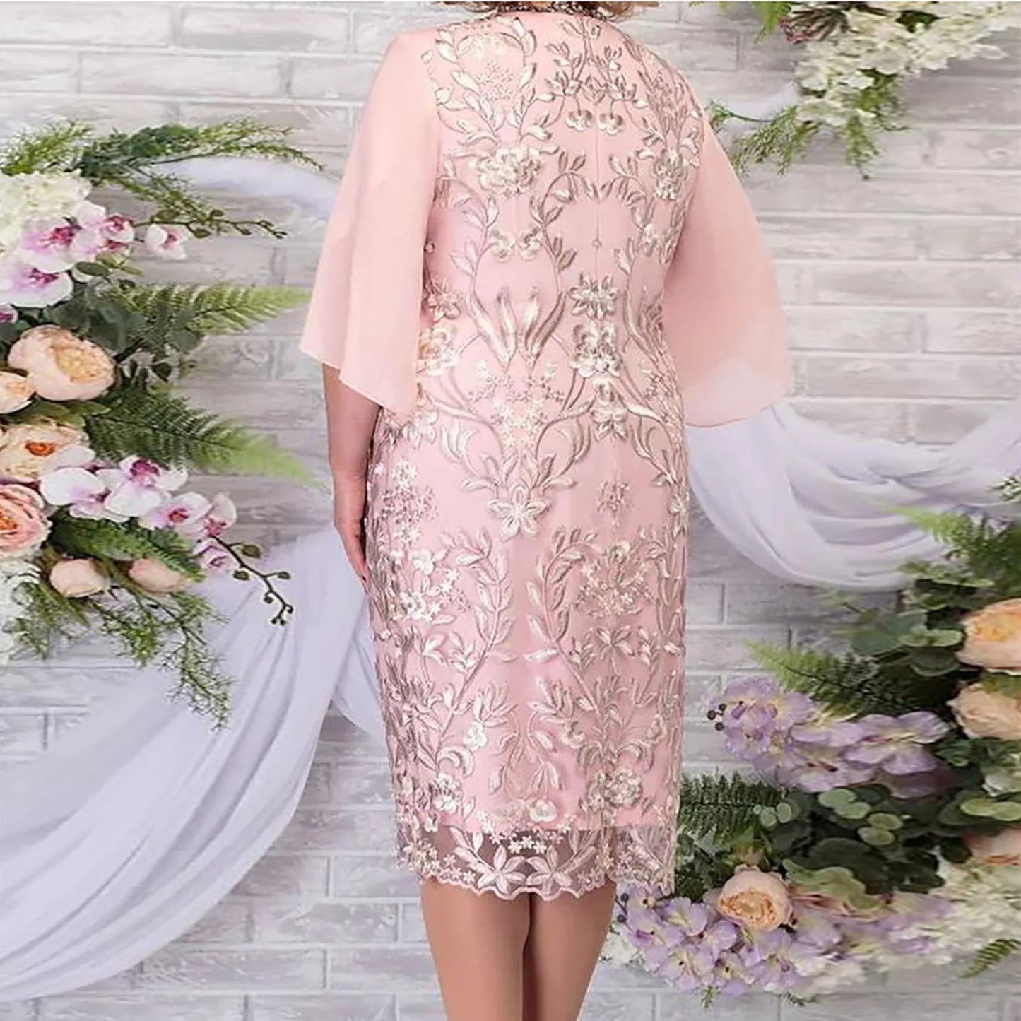 Vestido Elegante Bordado com Mangas Sino para Mulheres