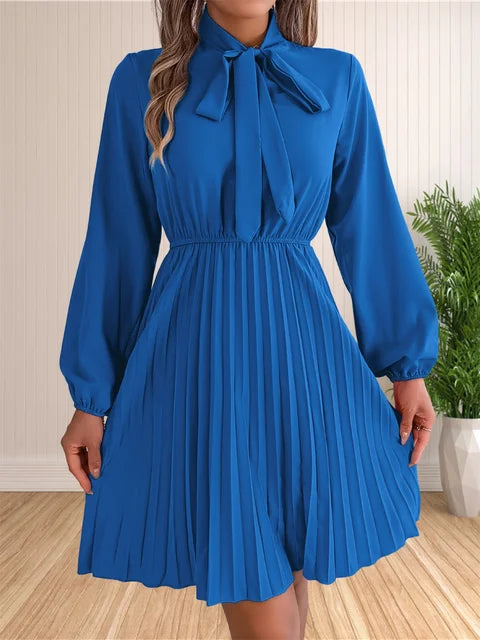 Vestido Feminino Longo de Manga Comprida com Decote V