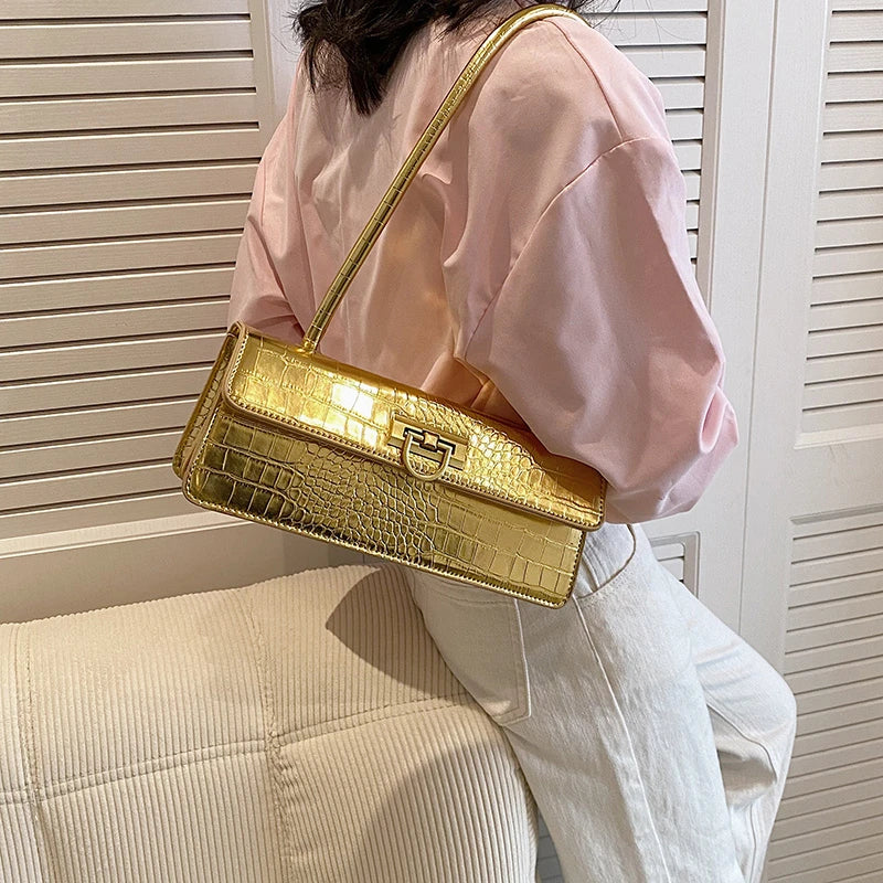 Bolsa Baguete Dourada