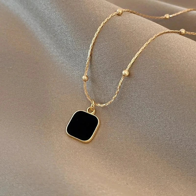 Colar Minimalista Preto