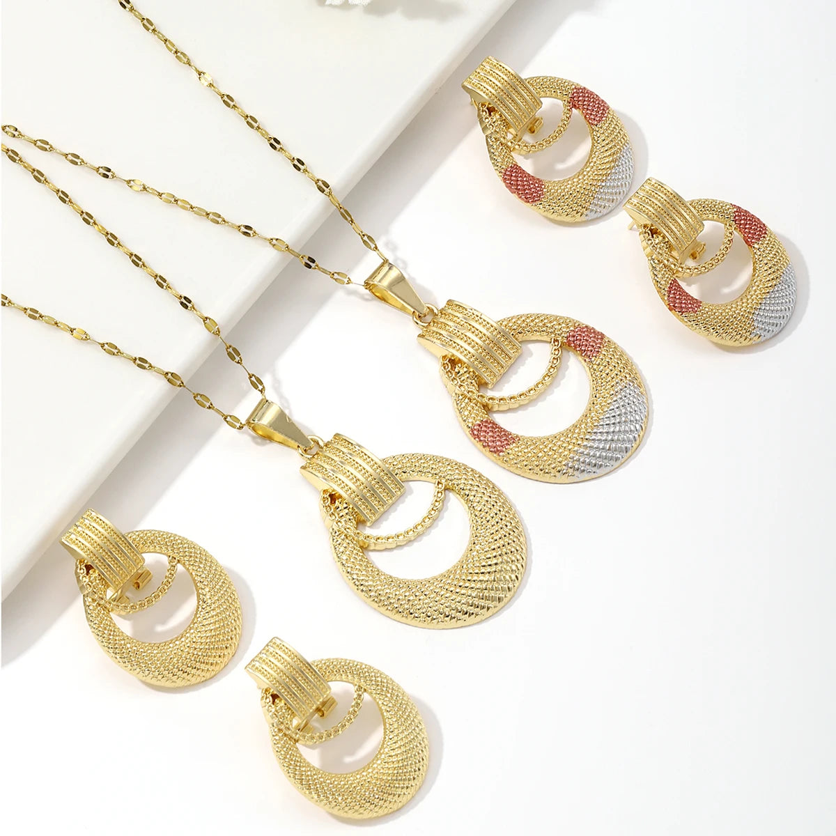 Conjunto Colar e Brincos