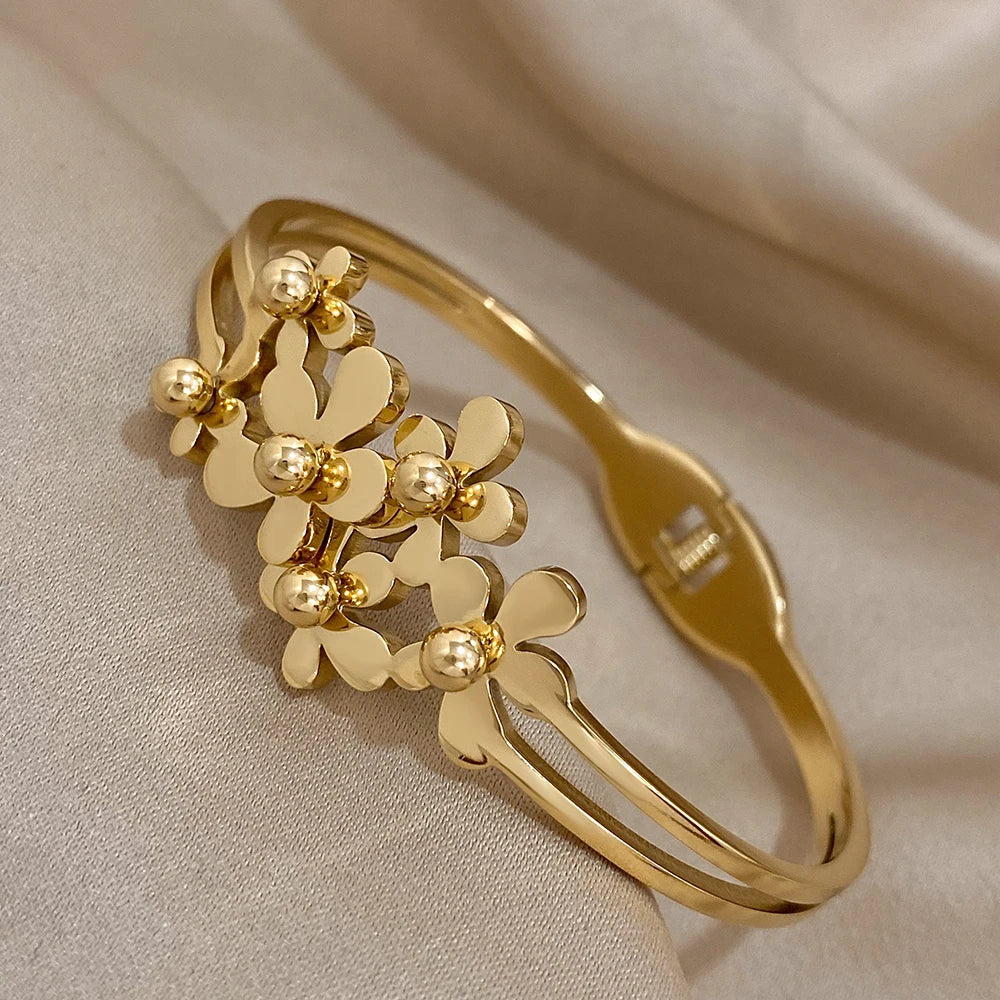 Pulseira Flores Elegante