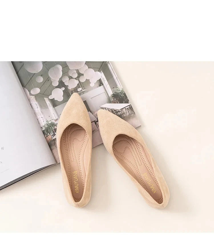 Tênis Feminino Casual com Bico Fino