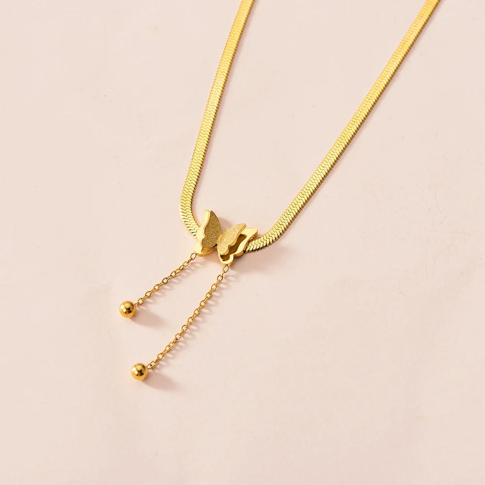 Colar Borboleta Vintage Dourado