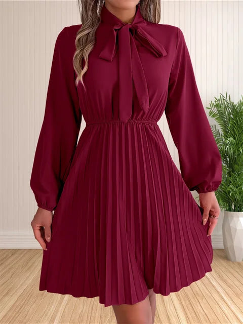Vestido Feminino Longo de Manga Comprida com Decote V