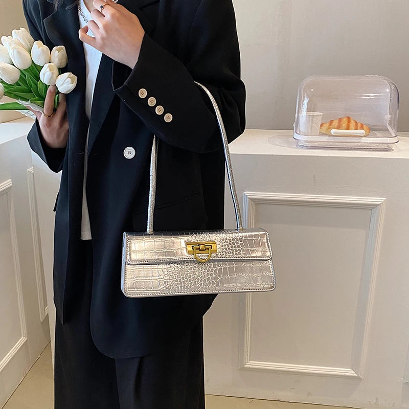 Bolsa Baguete Dourada
