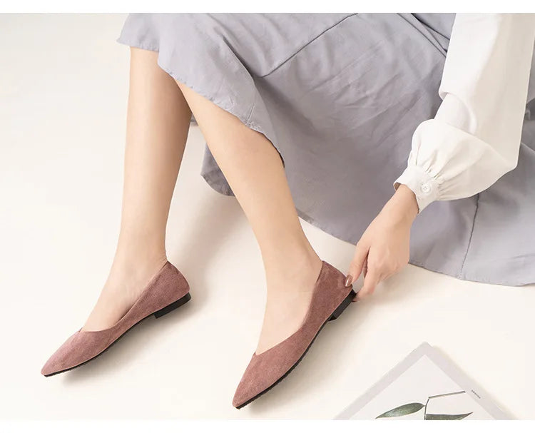 Tênis Feminino Casual com Bico Fino