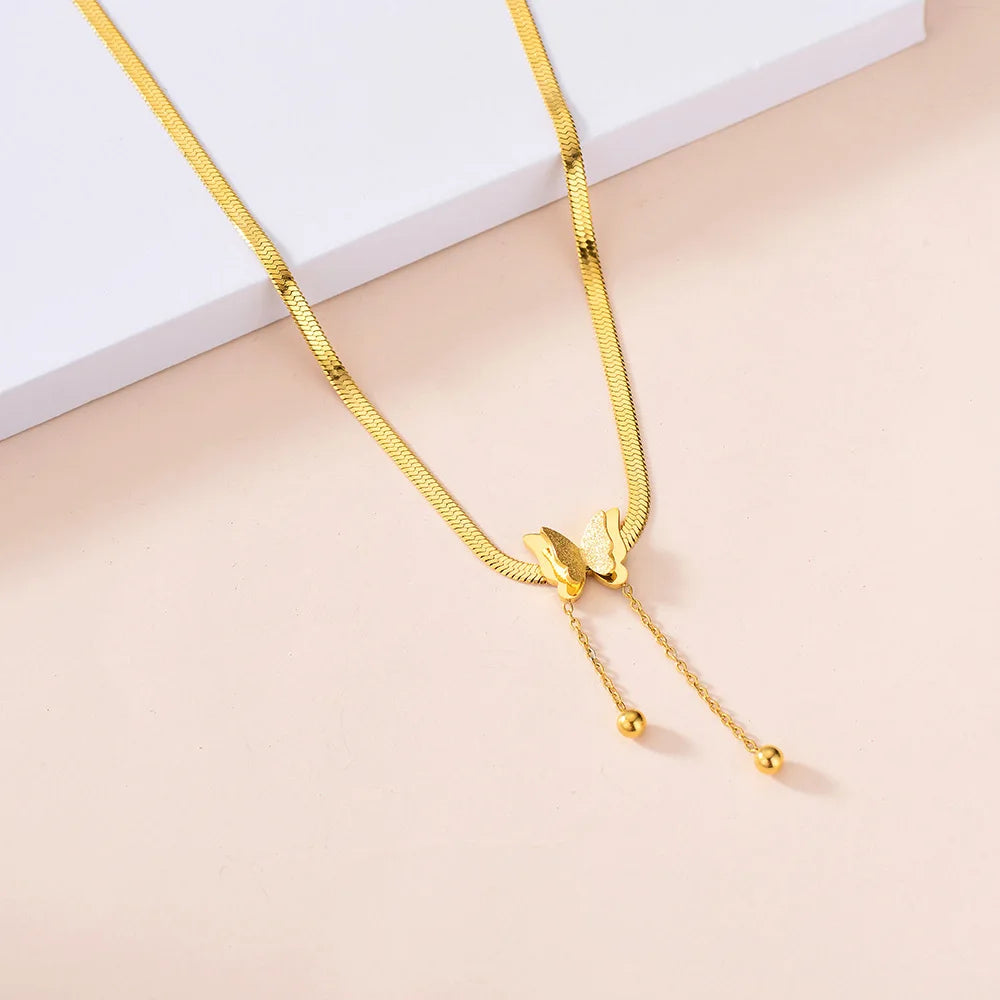 Colar Borboleta Vintage Dourado