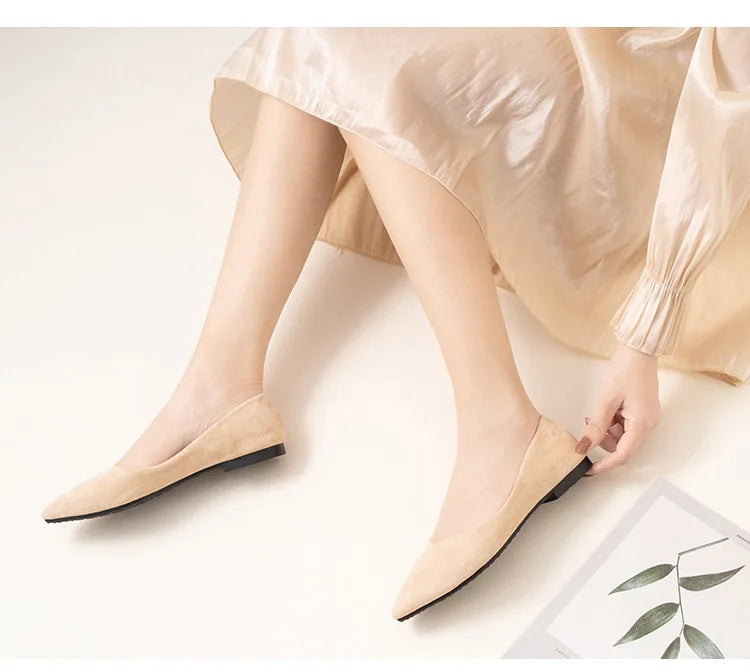 Tênis Feminino Casual com Bico Fino