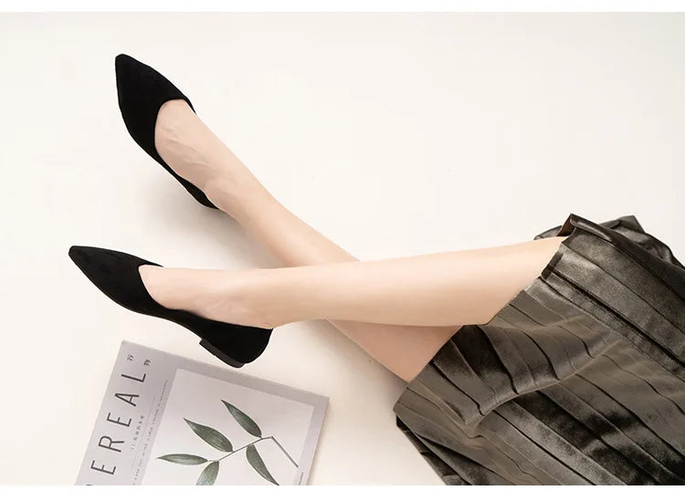 Tênis Feminino Casual com Bico Fino
