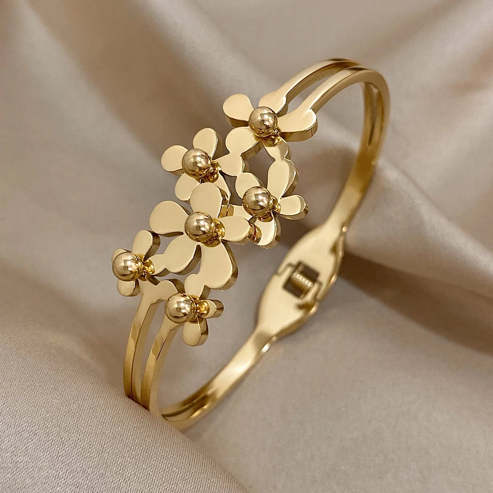 Pulseira Flores Elegante