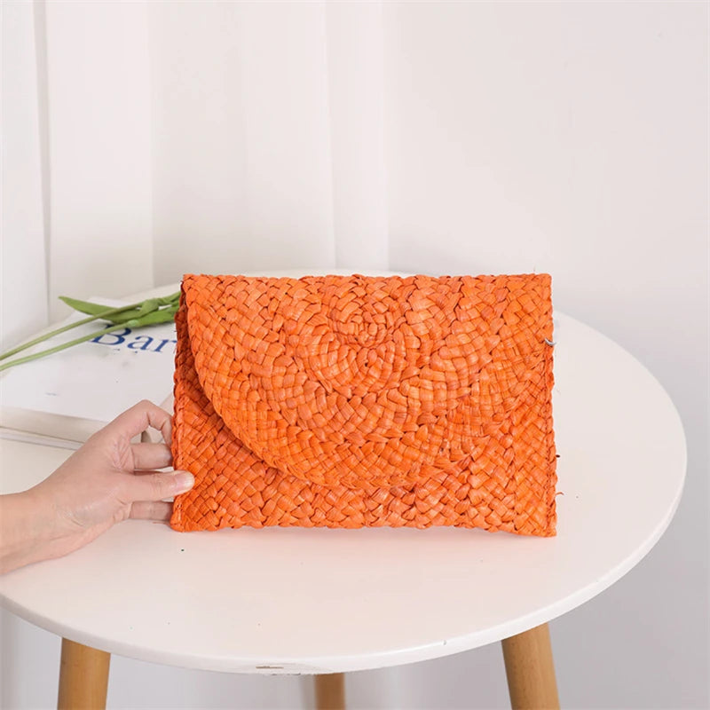 Bolsa Clutch de Palha