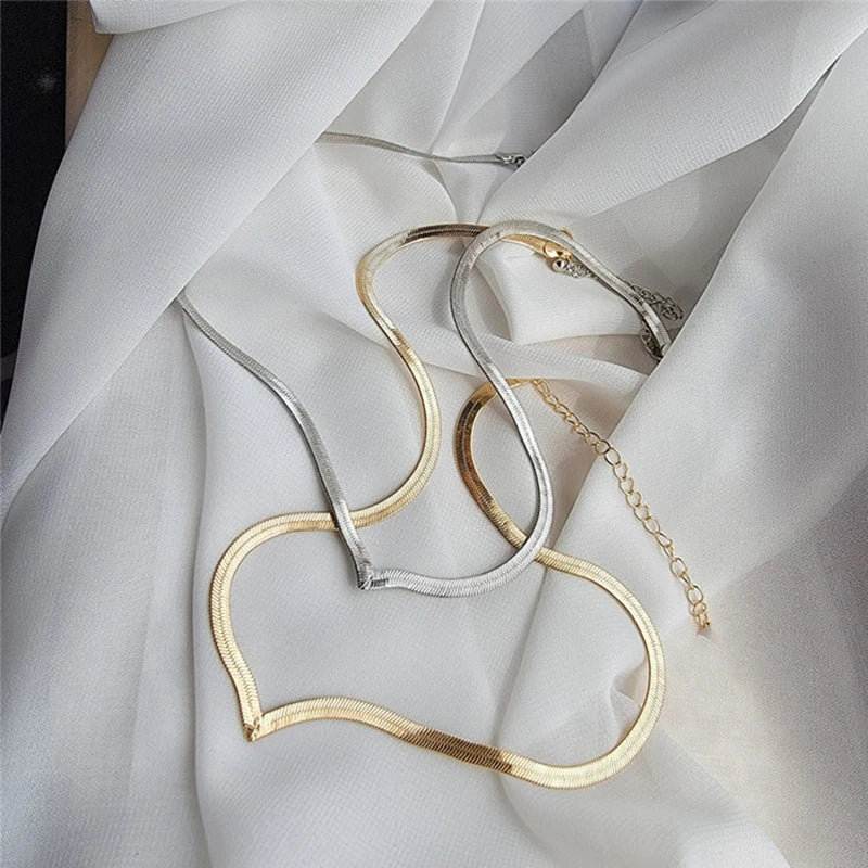 Colar de Aço Inoxidável Dourado