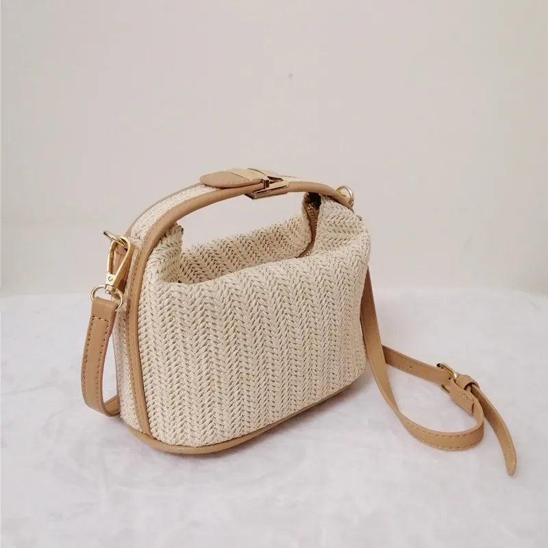 Bolsa Transversal em Palha