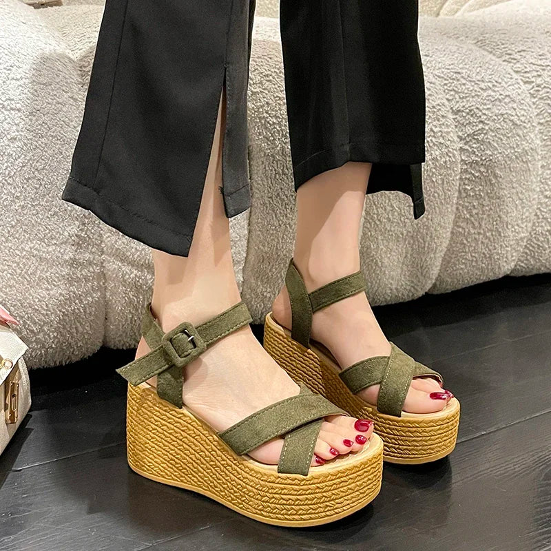 anabela veludo verde